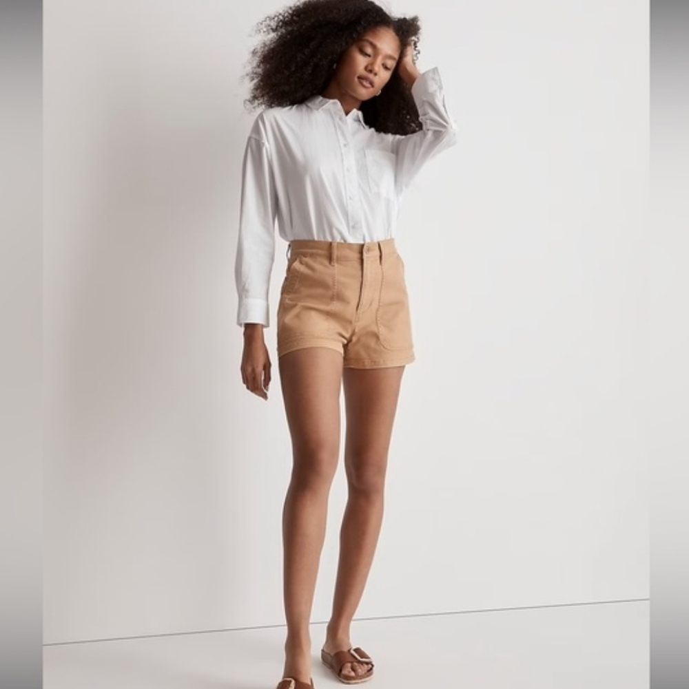 Madewell | The Perfect Vintage Fatigue Shorts in Tan - Picture 5 of 6